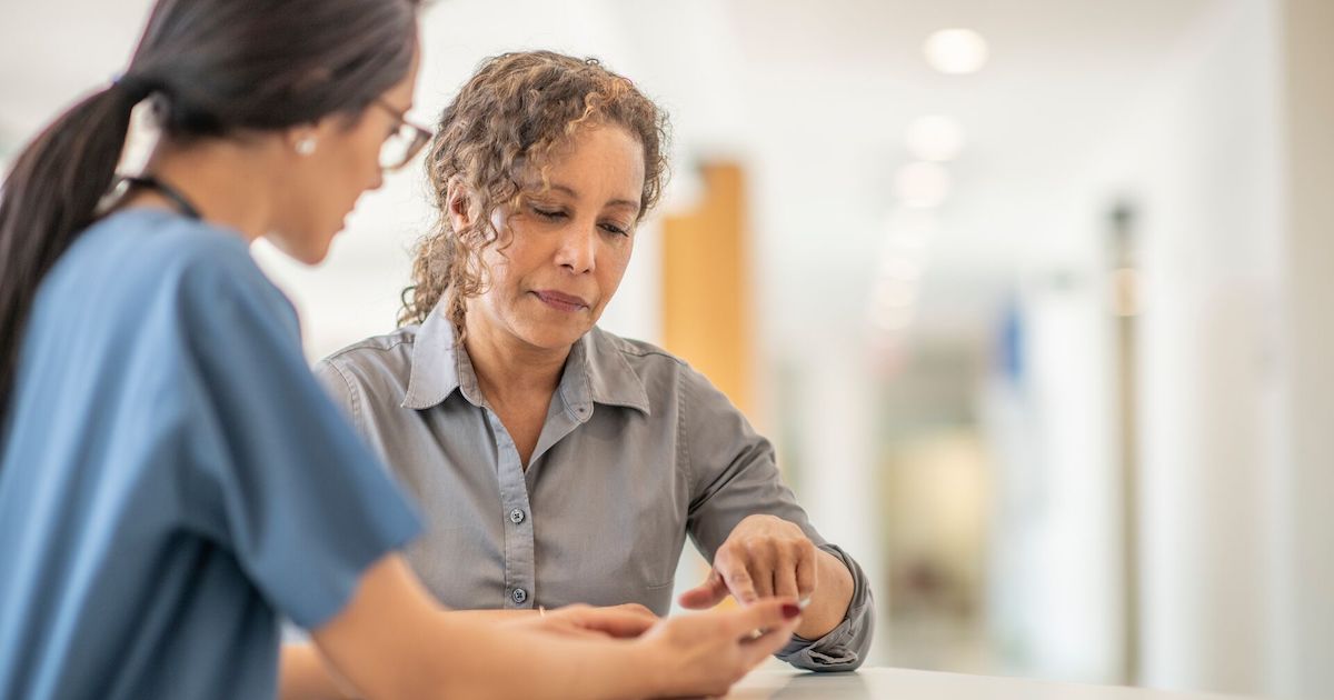 Doctor explains results to patient Doctor explains results to patient